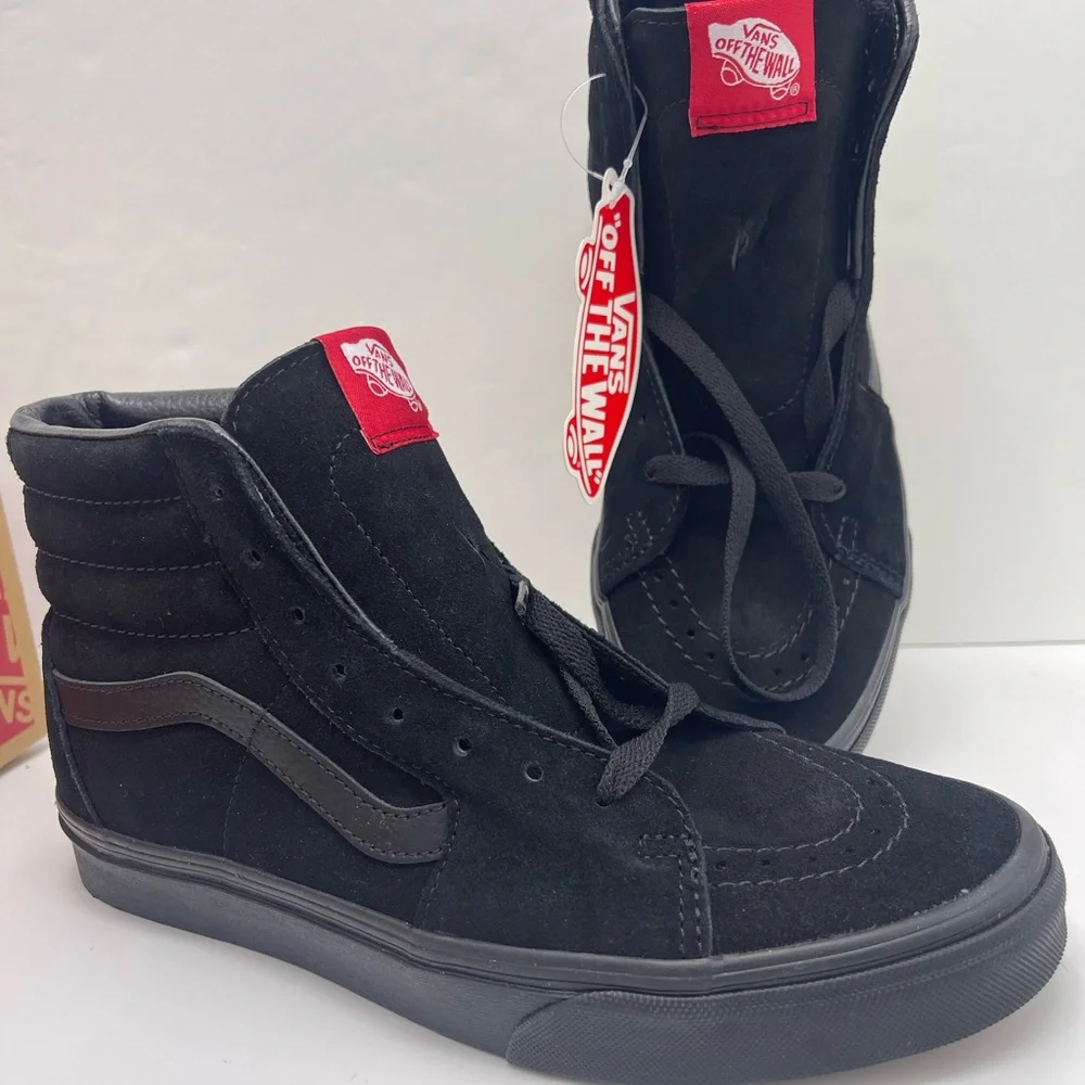 Vans Sk8-Hi 'Black Suede'
Men's Black High-Top Sneakers - Picture 13 of 16